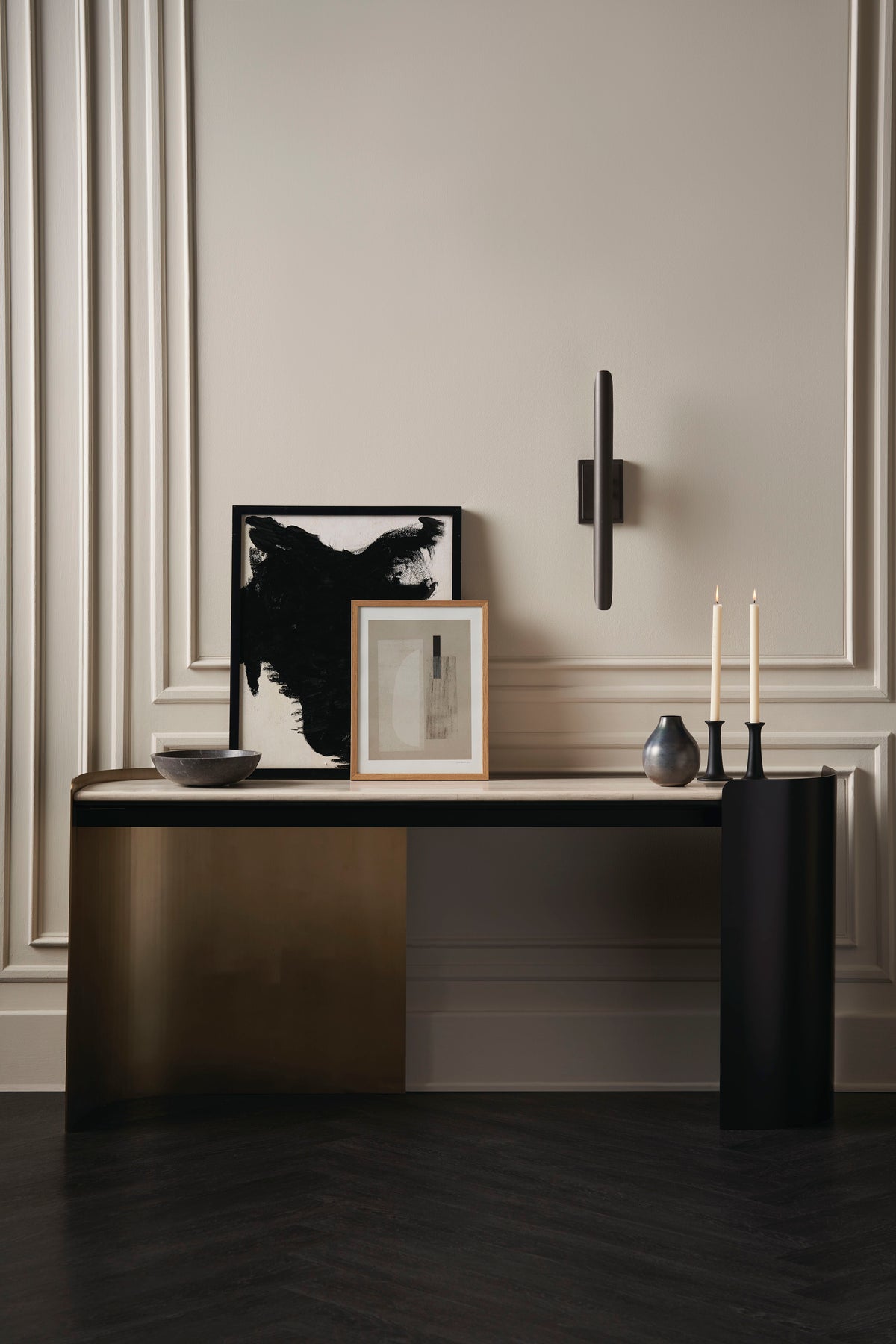 MOVEMENT CONSOLE/DESK