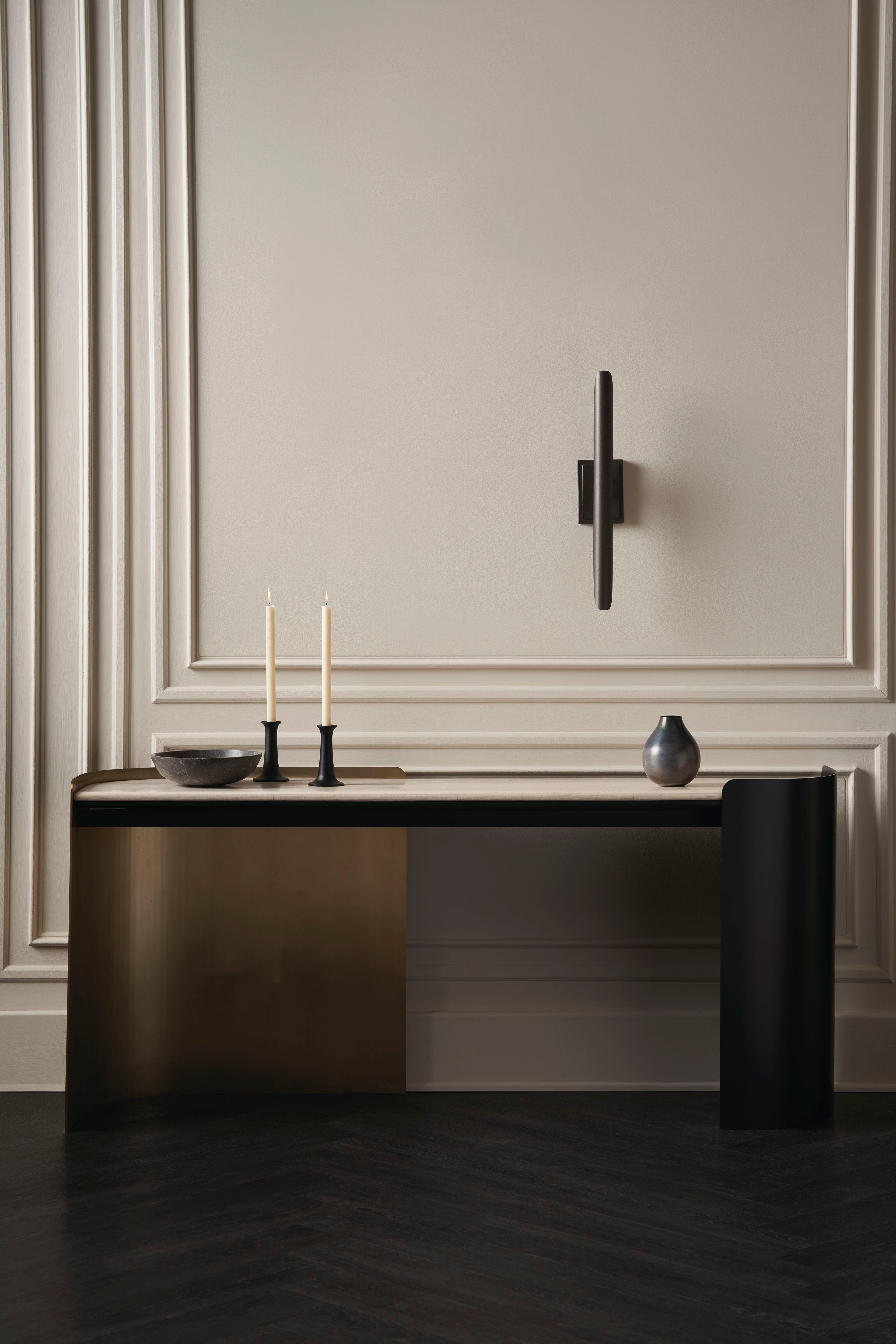 MOVEMENT CONSOLE/DESK