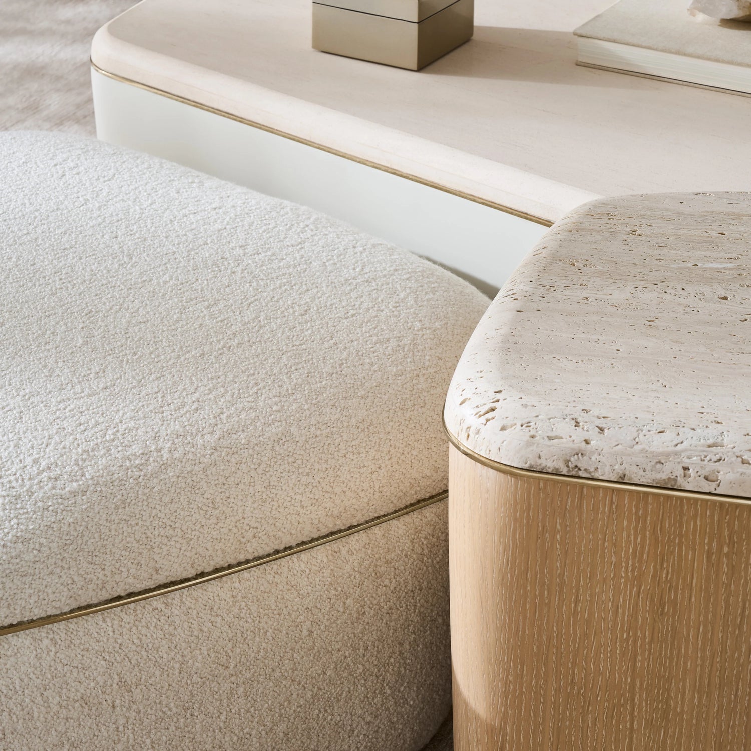 SERIR MEDIUM COCKTAIL TABLE