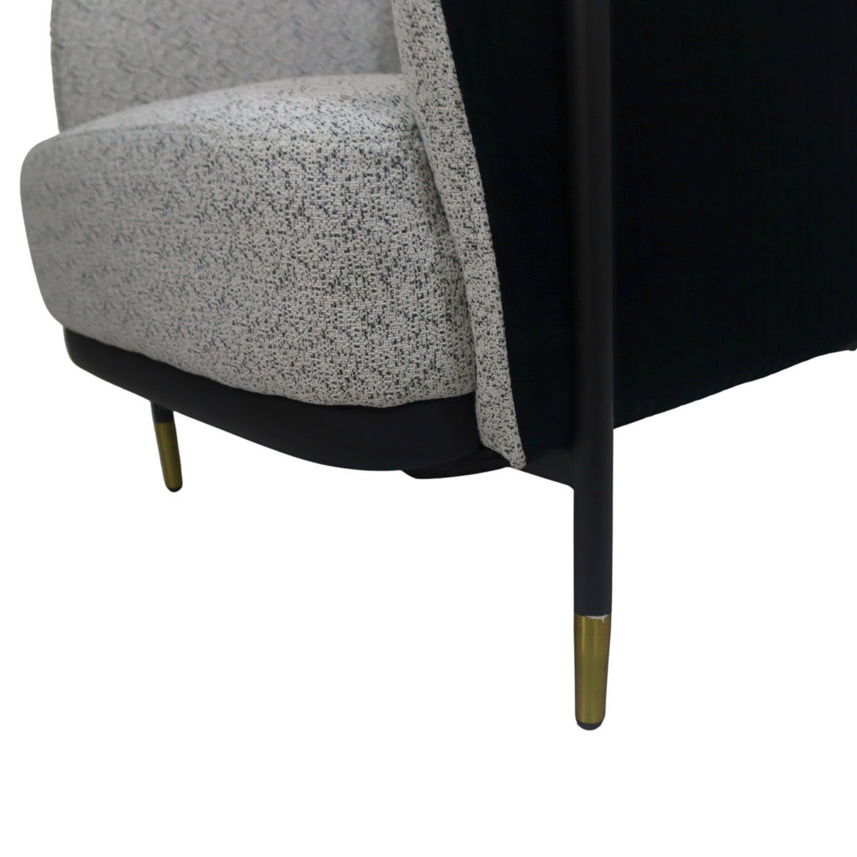 ATRANI LOUNGE CHAIR