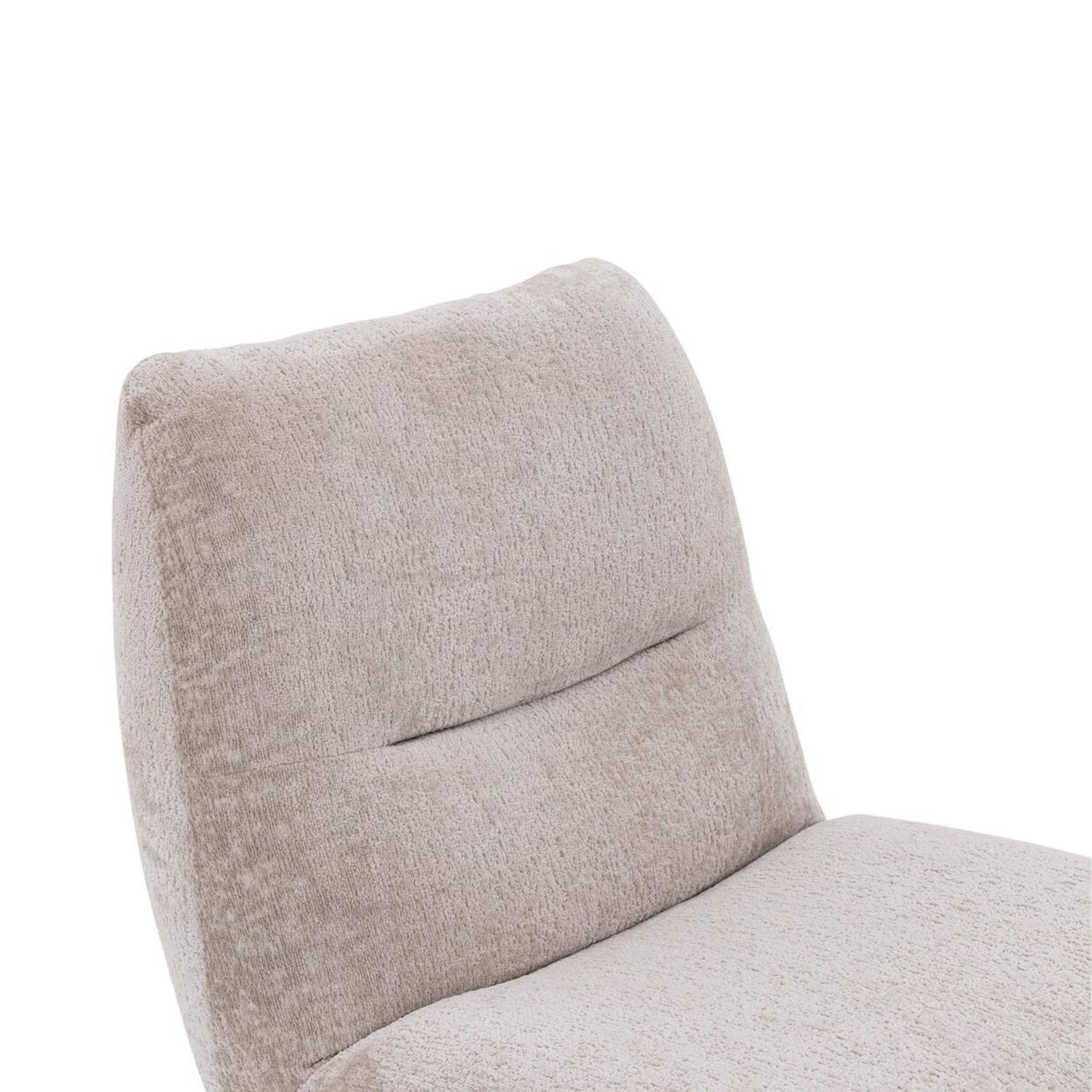 ACCENT CHAIR