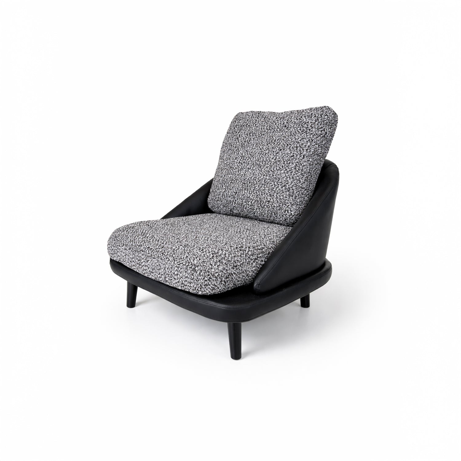 VIETRI LOUNGE CHAIR